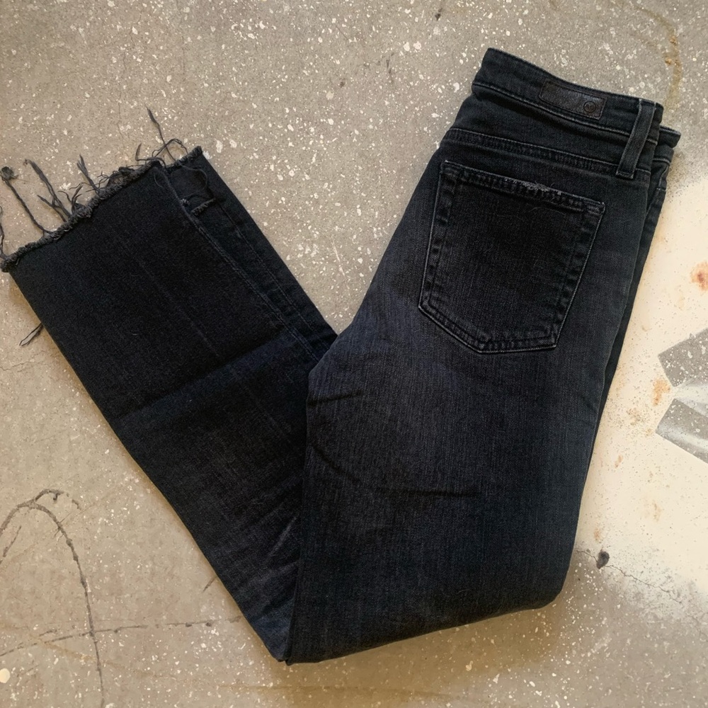 AG Isabelle Straight Crops sz 29- barely worn
